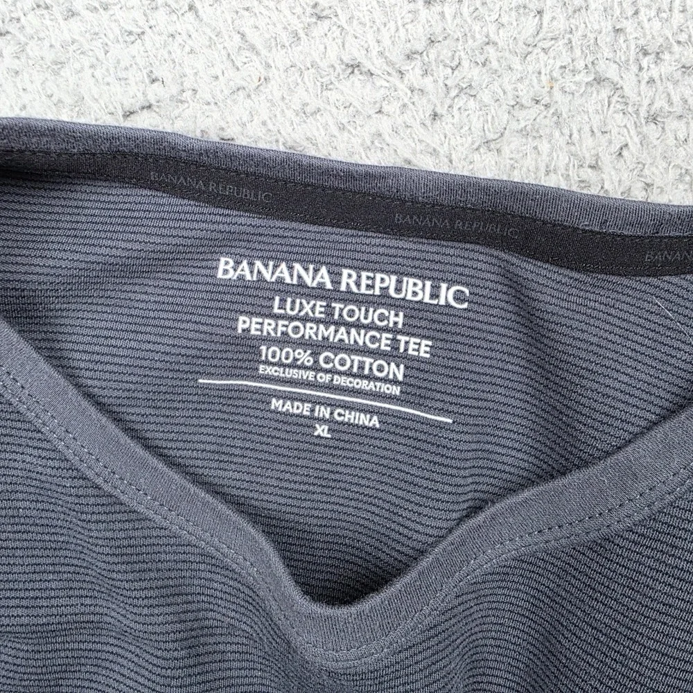 Banana Republic‎ Luxe Touch Performance Tee Mens XL Gray Textured Ribbed Cotton